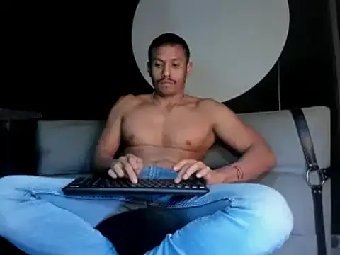 Snapshot of Abra_ham13 chatting on 11/13/25, 11:41 Abra ham13 online show from 11/13/25, 11:41