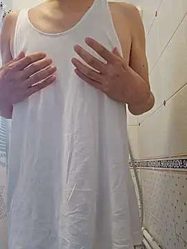 john ng654321 online show from 10/17/25, 01:42