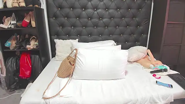 Snapshot of BbwSQUIRTERxx chatting on 06/26/26, 03:23 BbwSQUIRTERxx online show from 06/26/26, 03:23