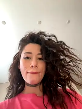 Yunasi online show from 09/17/25, 01:13