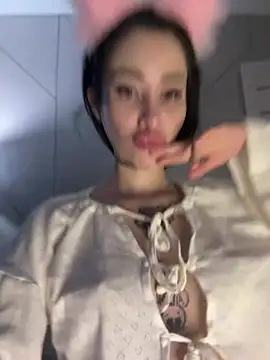 Yunasi online show from 02/27/25, 12:12