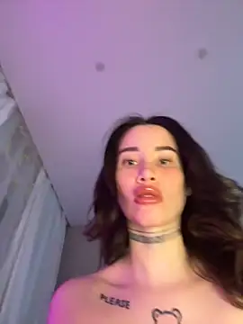 Yunasi online show from 11/30/25, 12:28