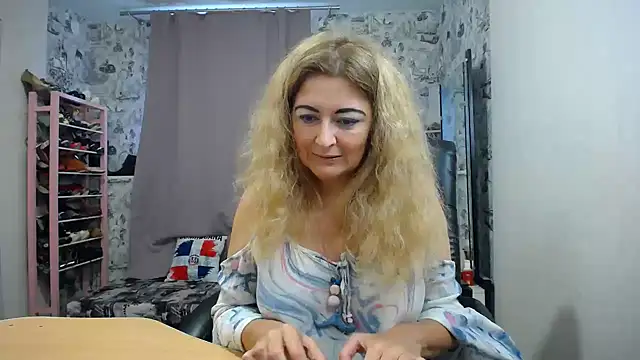 Helen1974 online show from 10/15/25, 09:50