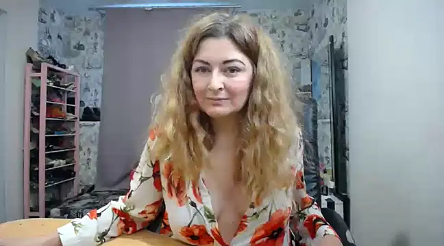 Helen1974 online show from 02/17/25, 01:11