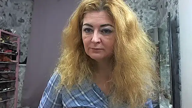 Helen1974 online show from 12/19/25, 01:09