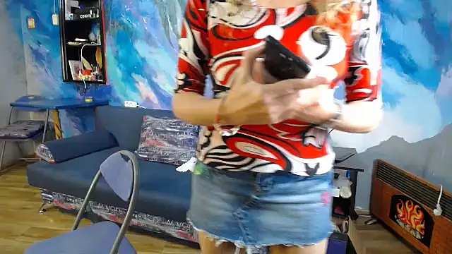 Helen1974 online show from 10/28/25, 02:16