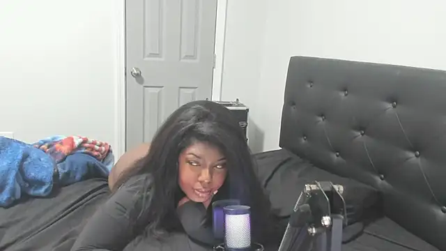 demi xoxo online show from 02/02/26, 12:31