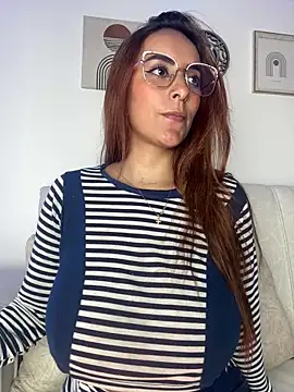 Snapshot of Seized_lust chatting on 12/20/25, 01:47 Seized lust online show from 12/20/25, 01:47