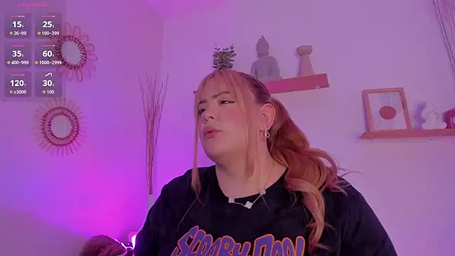sophiarossee  online show from 04/20/26, 01:35