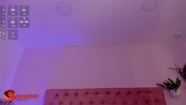 sophiarossee  online show from 11/17/25, 12:42