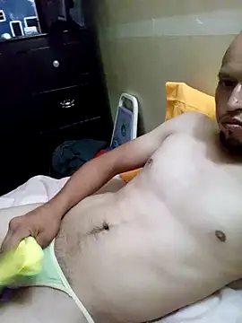 Snapshot of Heriy69 chatting on 09/28/25, 08:10 Heriy69 online show from 09/28/25, 08:10