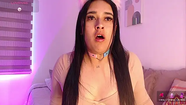 Megan FE online show from 11/05/25, 01:25