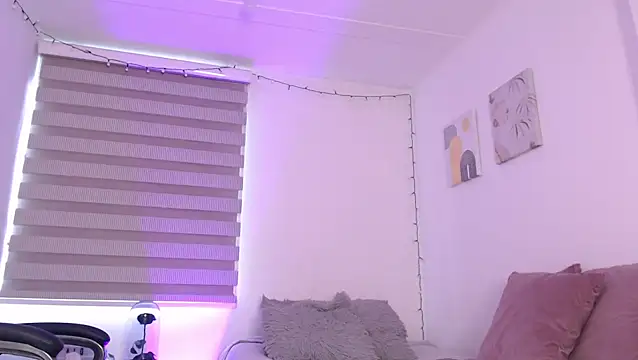 Megan FE online show from 05/29/26, 04:57
