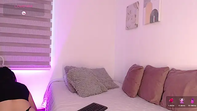 Megan FE online show from 11/07/25, 01:48