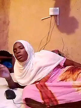 cute naimah online show from 11/05/25, 09:29