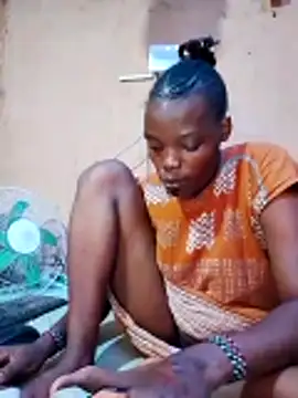 cute naimah online show from 02/25/26, 06:41