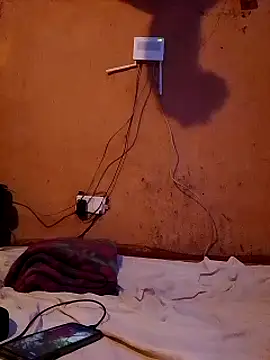 cute naimah online show from 11/06/25, 09:41