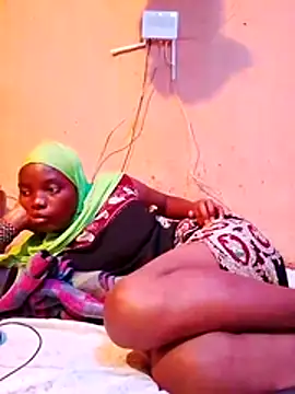 cute naimah online show from 11/22/25, 09:24