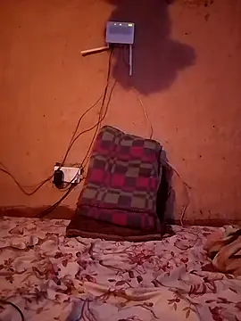 cute naimah online show from 11/18/25, 05:22