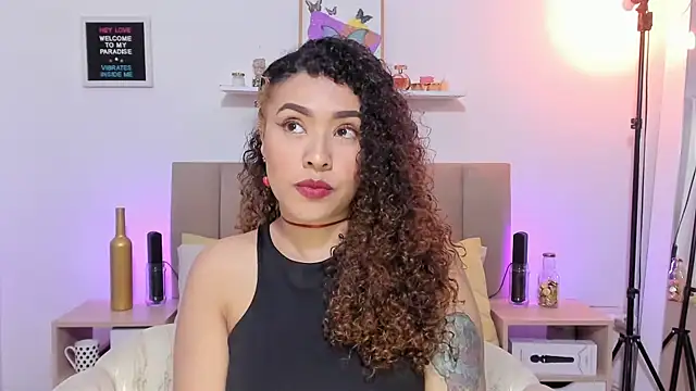 Zoe Gruber online show from 11/13/25, 09:40