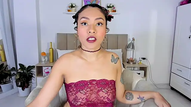 Zoe Gruber online show from 04/14/26, 08:58