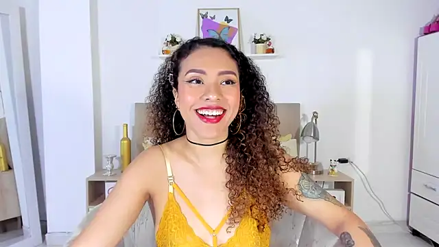Zoe Gruber online show from 04/25/26, 11:46