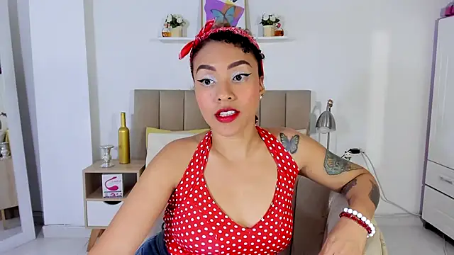 Zoe Gruber online show from 05/05/26, 11:19