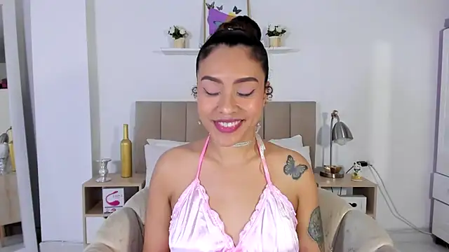 Zoe Gruber online show from 05/15/26, 11:25