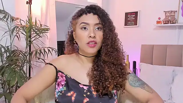 Zoe Gruber online show from 11/21/25, 09:25