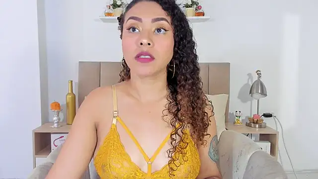 Zoe Gruber online show from 03/11/26, 10:59