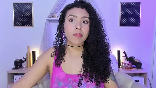 Snapshot of Zoe_Gruber chatting on 10/04/25, 04:52 Zoe Gruber online show from 10/04/25, 04:52