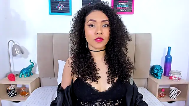 Snapshot of Zoe_Gruber chatting on 03/15/25, 11:06 Zoe Gruber online show from 03/15/25, 11:06