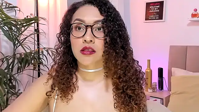 Zoe Gruber online show from 12/04/25, 11:59