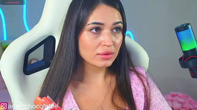 Snapshot of Adel_chocolate_ chatting on 10/08/25, 08:49 Adel chocolate online show from 10/08/25, 08:49