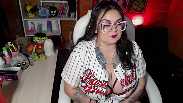 juliette rd online show from 12/02/25, 04:47