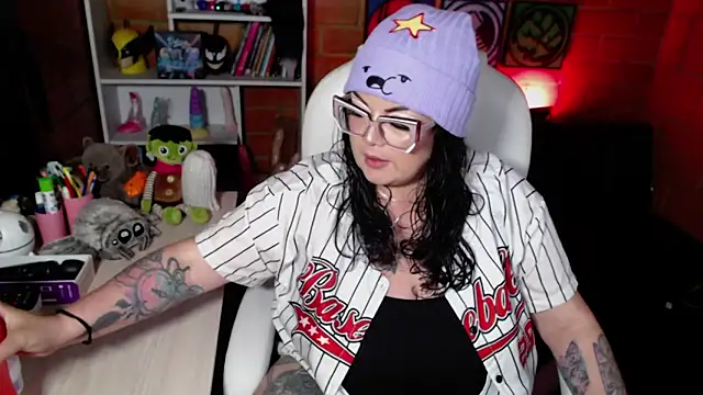 juliette rd online show from 12/20/25, 06:16