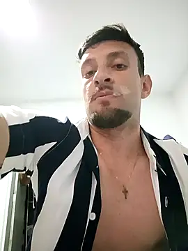 Robertao20cm online show from 11/30/25, 10:43