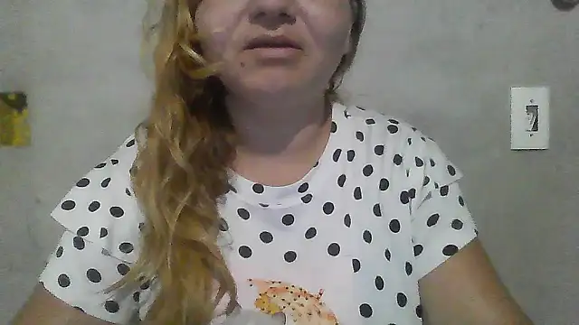 laiscibelle online show from 10/25/25, 10:21