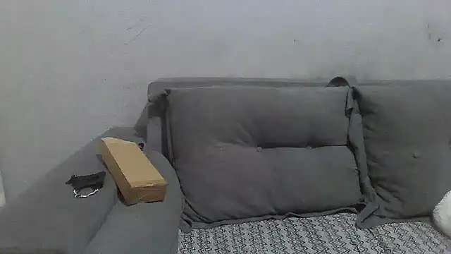 Snapshot of laiscibelle chatting on 01/24/25, 05:21 laiscibelle online show from 01/24/25, 05:21