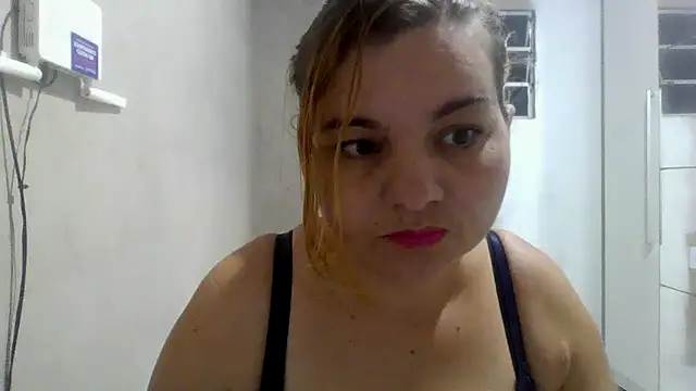 Snapshot of laiscibelle chatting on 02/07/26, 04:42 laiscibelle online show from 02/07/26, 04:42