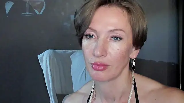 Dorothy Meyer online show from 07/06/26, 04:08