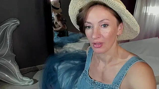 Dorothy Meyer online show from 07/07/26, 09:40