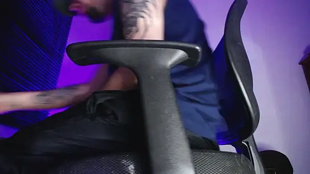 zacwatson  online show from 03/24/26, 02:22