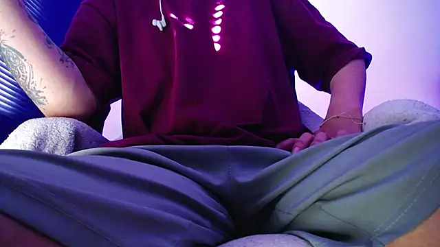 zacwatson  online show from 11/01/25, 12:43