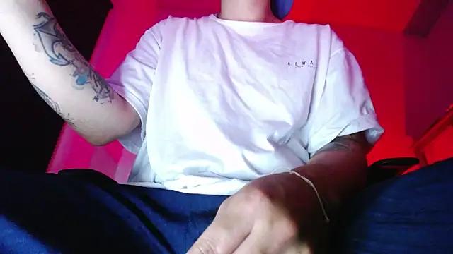 zacwatson  online show from 11/22/25, 01:15