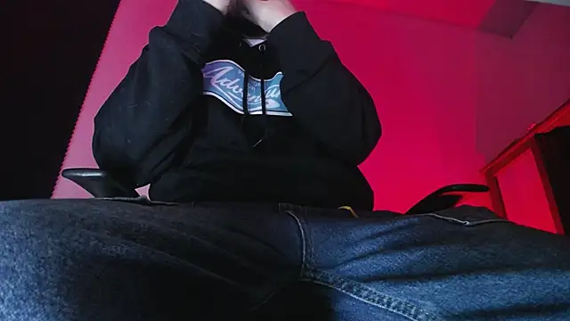 zacwatson  online show from 11/23/25, 03:16