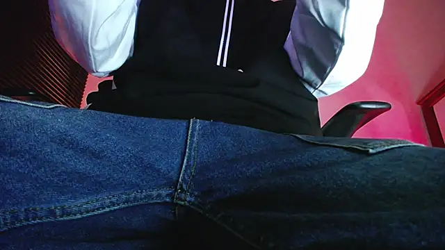 zacwatson  online show from 02/06/26, 04:41