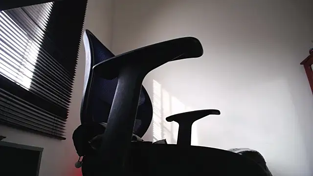 zacwatson  online show from 04/07/26, 12:29