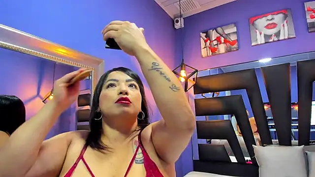 Romina017 online show from 10/17/25, 12:14