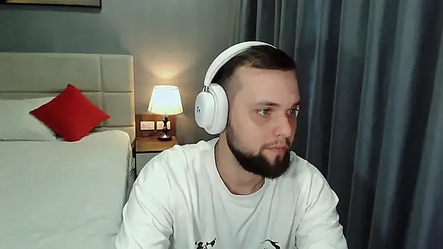 ChillyXO online show from 06/27/26, 12:38